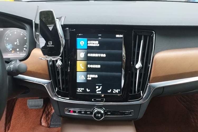 Used Volvo S90 2021 B5 Zhiyi Luxury Edition Audio And AC Panel