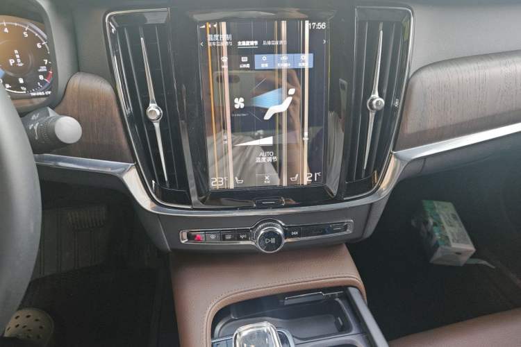 Used Volvo S90 2021 B5 Zhiyuan Luxury Edition Audio And AC Panel