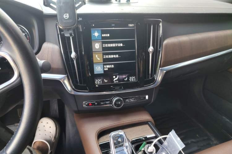 Used Volvo S90 2021 B5 Zhiyuan Luxury Edition Audio And AC Panel