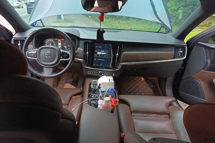Used Volvo S90 2021 B5 Zhiyuan Luxury Edition Center Console