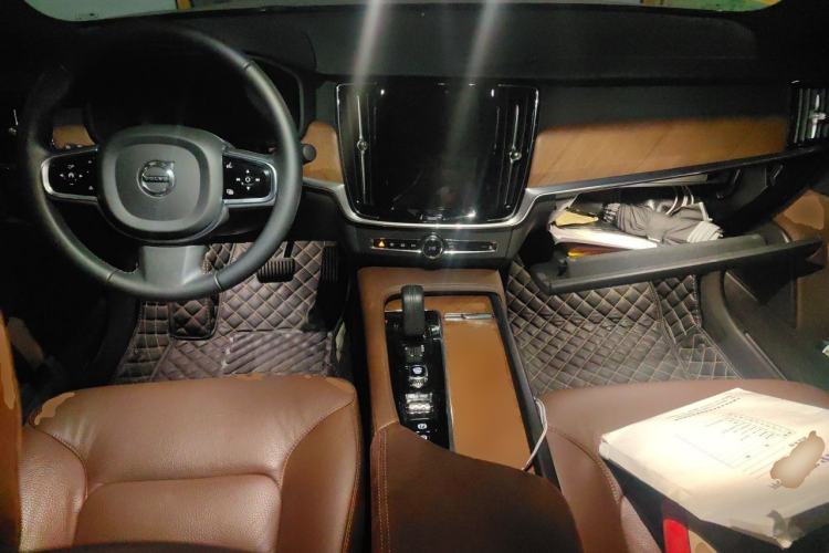 Used Volvo S90 2021 B5 Zhiyi Luxury Edition Center Console