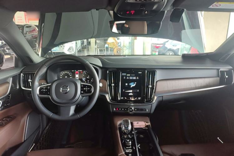 Used Volvo S90 2021 B5 Zhiyuan Luxury Edition Center Console