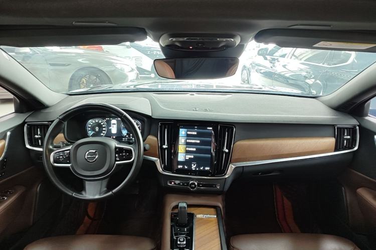Used Volvo S90 2021 B5 Zhiyi Luxury Edition Center Console
