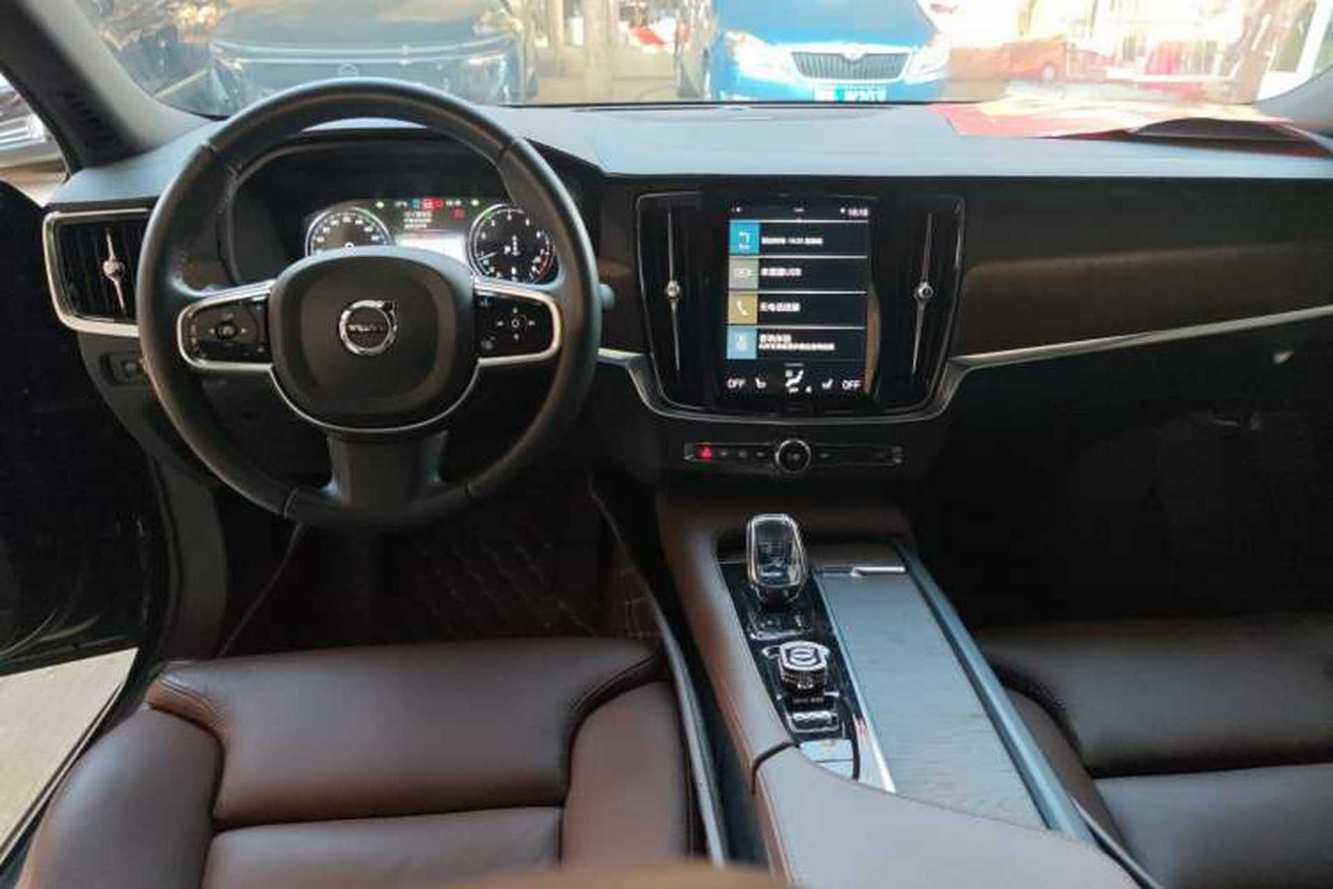 Used Volvo S90 2021 B5 Zhiyuan Luxury Edition Center Console
