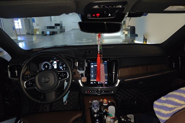 Used Volvo S90 2021 B5 Zhiyuan Luxury Edition Center Console