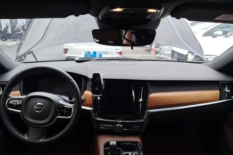 Used Volvo S90 2021 B5 Zhiyi Luxury Edition Center Console