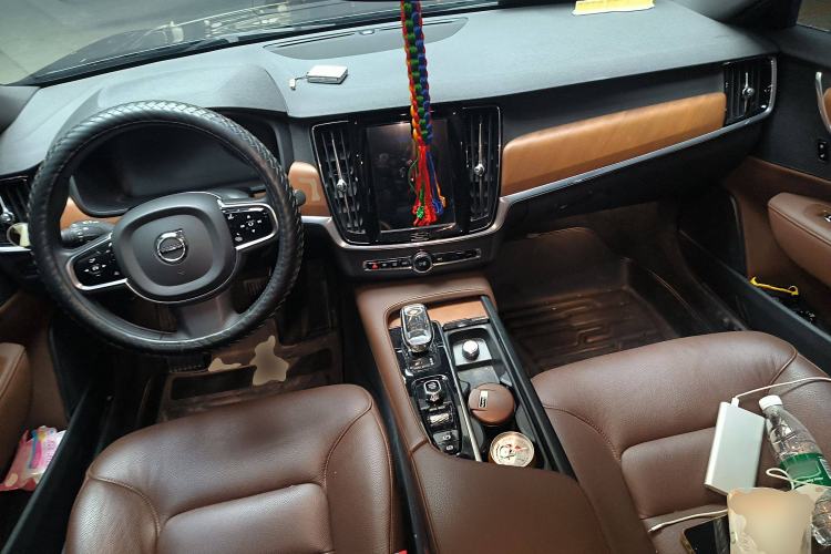 Used Volvo S90 2021 B5 Zhiyi Luxury Edition Center Console