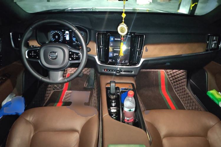 Used Volvo S90 2021 B5 Zhiyi Luxury Edition Center Console