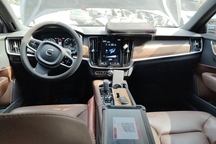 Used Volvo S90 2021 B5 Zhiyi Luxury Edition Center Console
