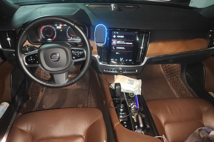 Used Volvo S90 2021 B5 Zhiyi Luxury Edition Center Console