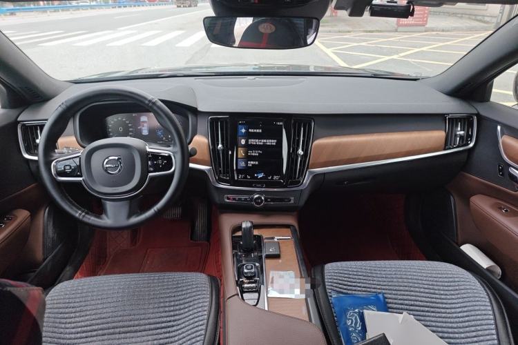 Used Volvo S90 2021 B5 Zhiyi Luxury Edition Center Console