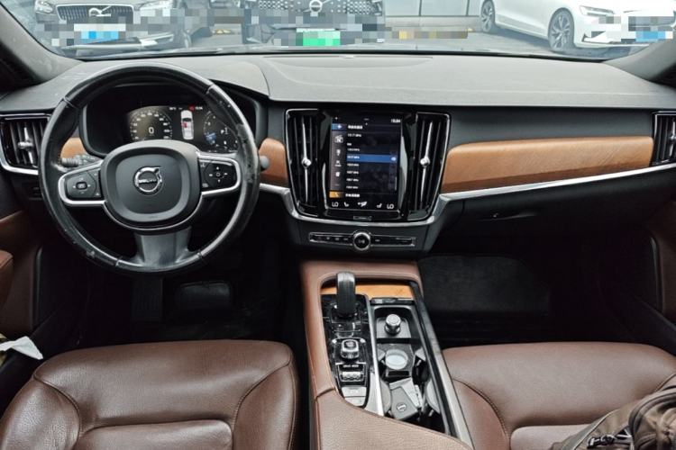Used Volvo S90 2021 B5 Zhiyi Luxury Edition Center Console