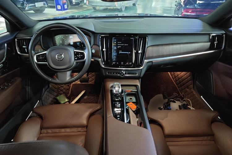Used Volvo S90 2021 B5 Zhiyuan Luxury Edition Center Console