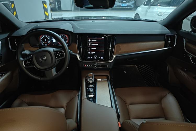 Used Volvo S90 2021 B5 Zhiyi Luxury Edition Center Console