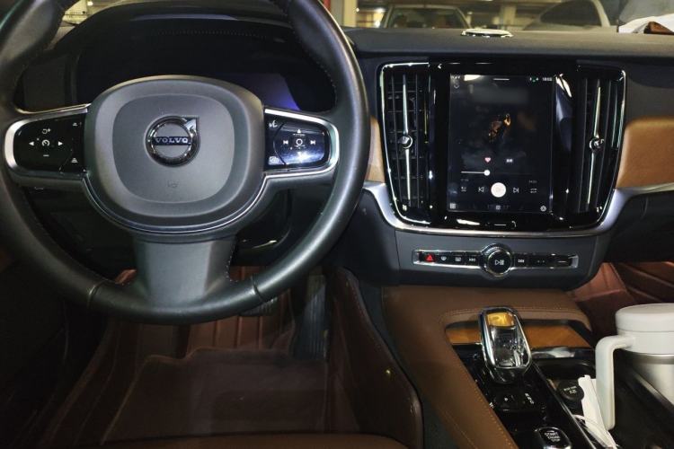 Used Volvo S90 2021 B5 Zhiyi Luxury Edition Center Console