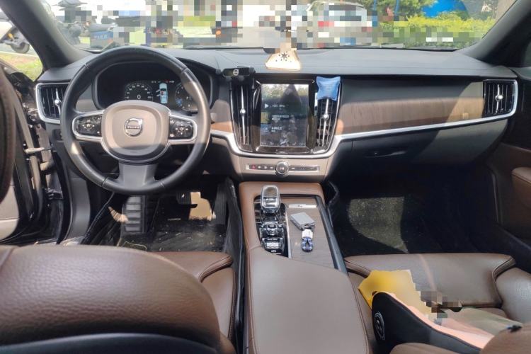 Used Volvo S90 2021 B5 Zhiyuan Luxury Edition Center Console