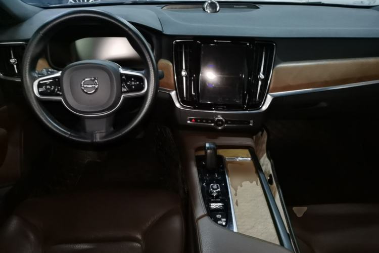 Used Volvo S90 2021 B5 Zhiyi Luxury Edition Center Console