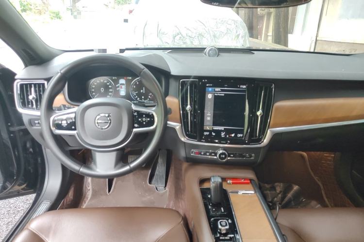 Used Volvo S90 2021 B5 Zhiyi Luxury Edition Center Console