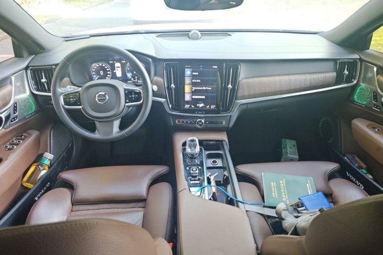 Used Volvo S90 2021 B5 Zhiyuan Luxury Edition Center Console