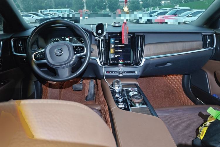 Used Volvo S90 2021 B5 Zhiyuan Luxury Edition Center Console