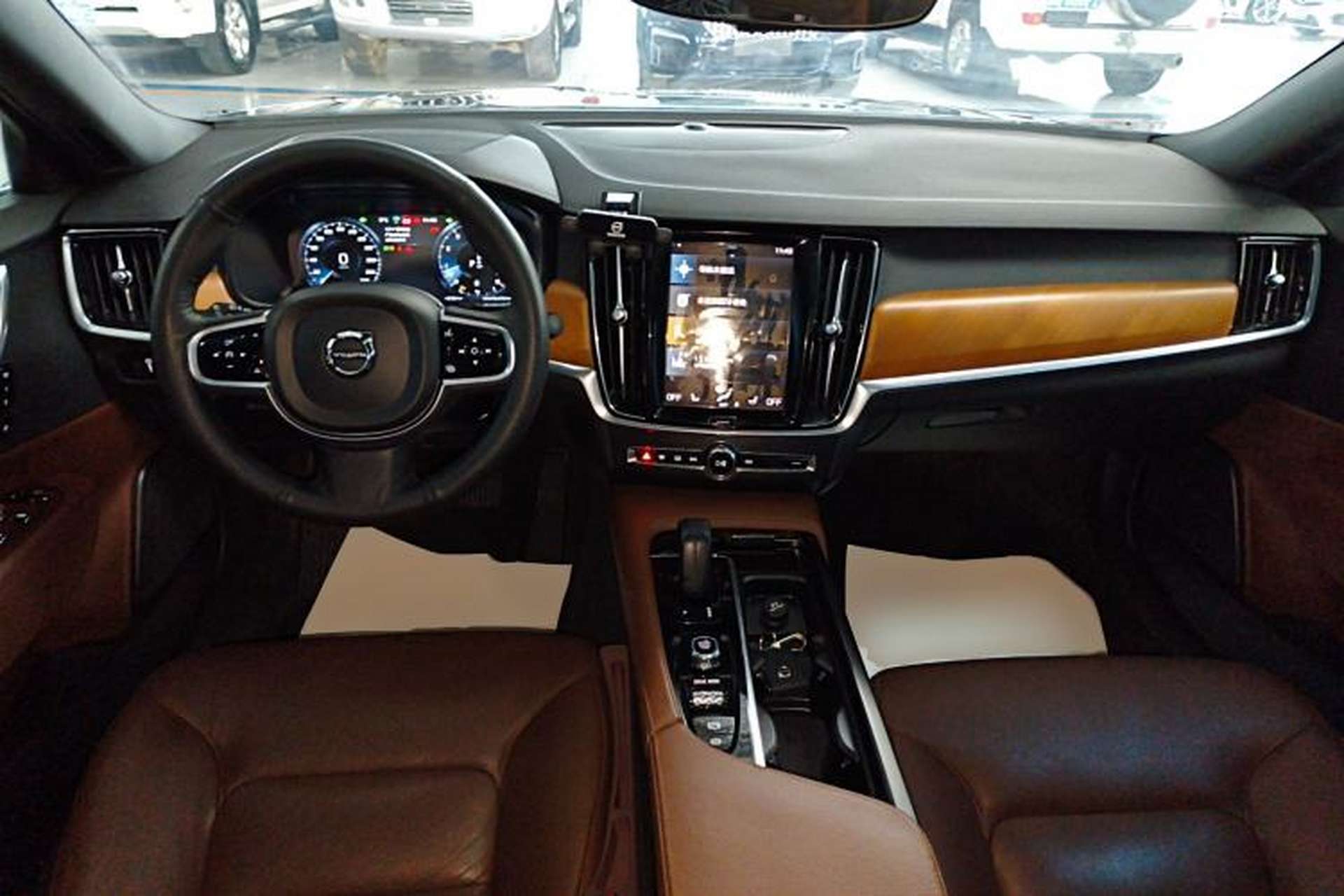 Used Volvo S90 2021 B5 Zhiyi Luxury Edition Center Console