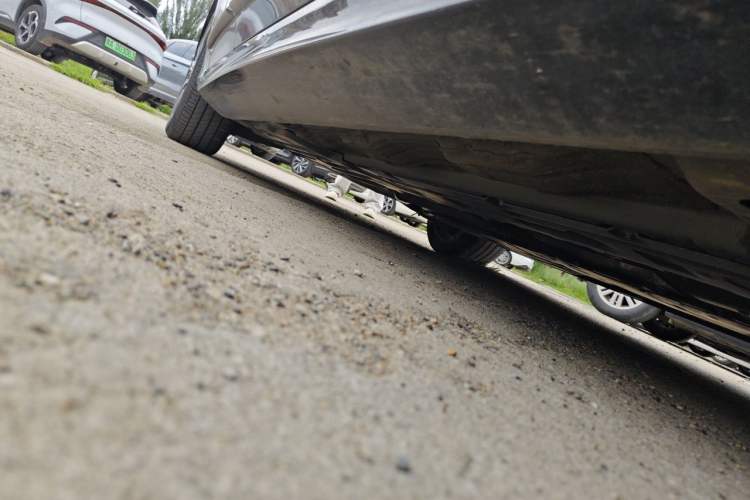 Used Volvo S90 2021 B5 Zhiyuan Luxury Edition Chassis Front Right