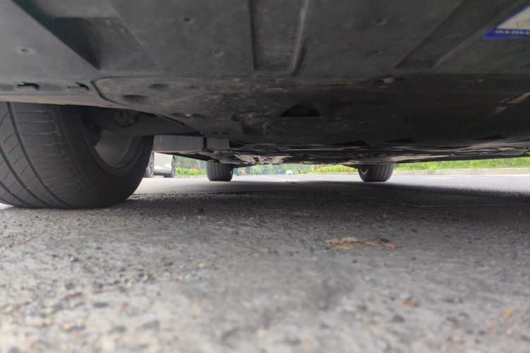 Used Volvo S90 2021 B5 Zhiyi Luxury Edition Chassis Front Right