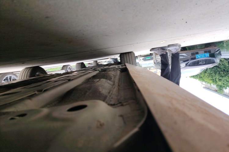 Used Volvo S90 2021 B5 Zhiyuan Luxury Edition Chassis Front Right