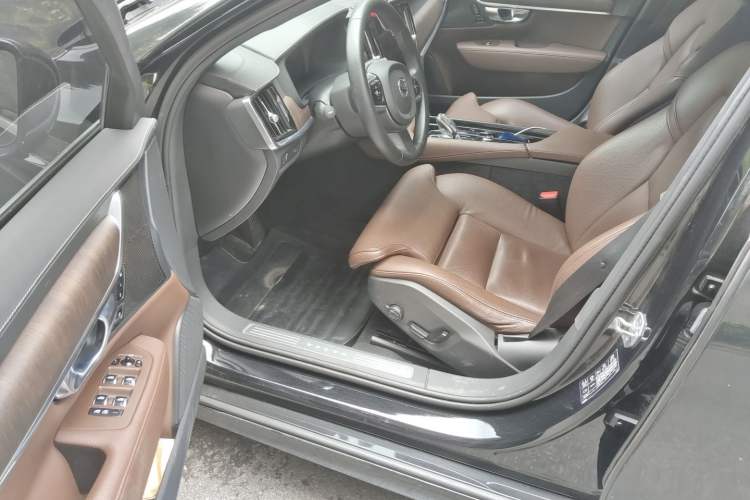 Used Volvo S90 2021 B5 Zhiyuan Luxury Edition Driver Seat
