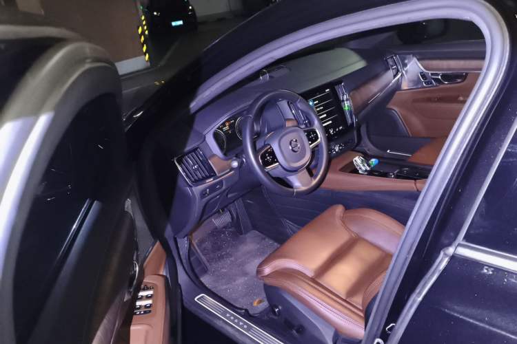 Used Volvo S90 2021 B5 Luxury Smart Edition Driver Seat