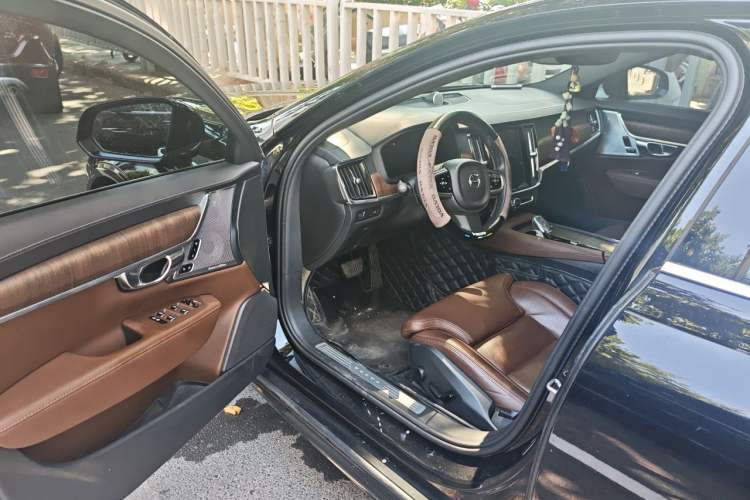 Used Volvo S90 2021 B5 Luxury Smart Edition Driver Seat