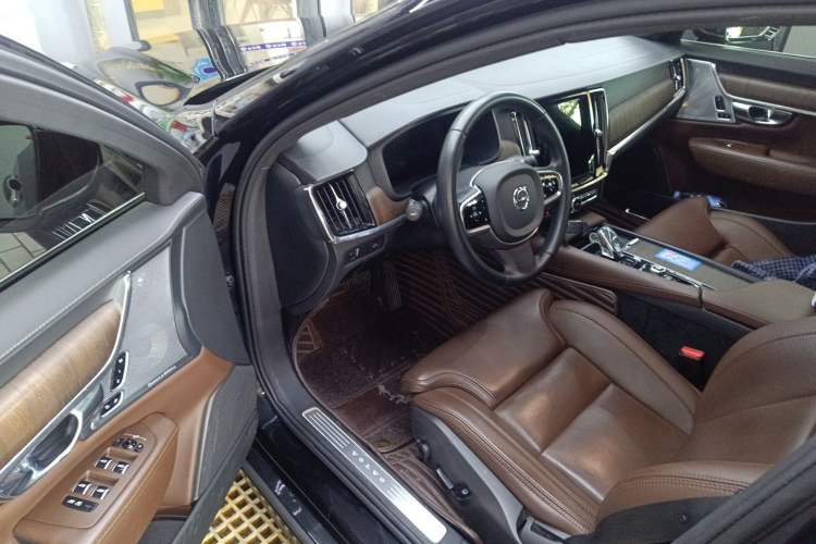 Used Volvo S90 2021 B5 Luxury Smart Edition Driver Seat