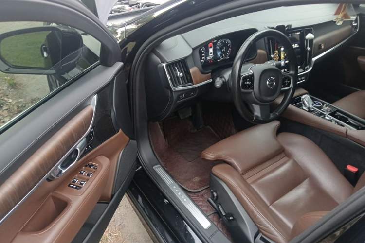 Used Volvo S90 2021 B5 Zhiyuan Luxury Edition Driver Seat