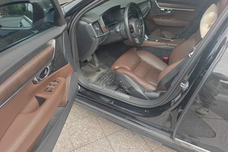 Used Volvo S90 2021 B5 Zhiyuan Luxury Edition Driver Seat