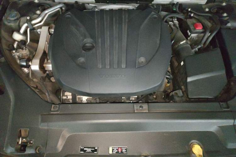 Used Volvo S90 2021 B5 Zhiyi Luxury Edition Engine Bay