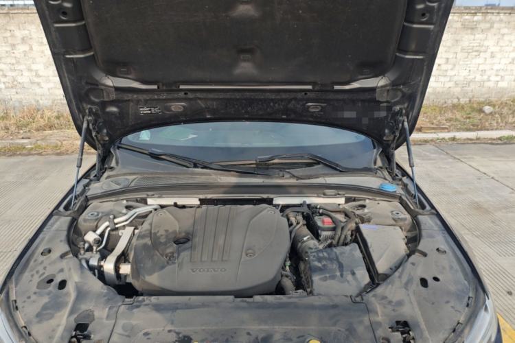 Used Volvo S90 2021 B5 Zhiyi Luxury Edition Engine Bay