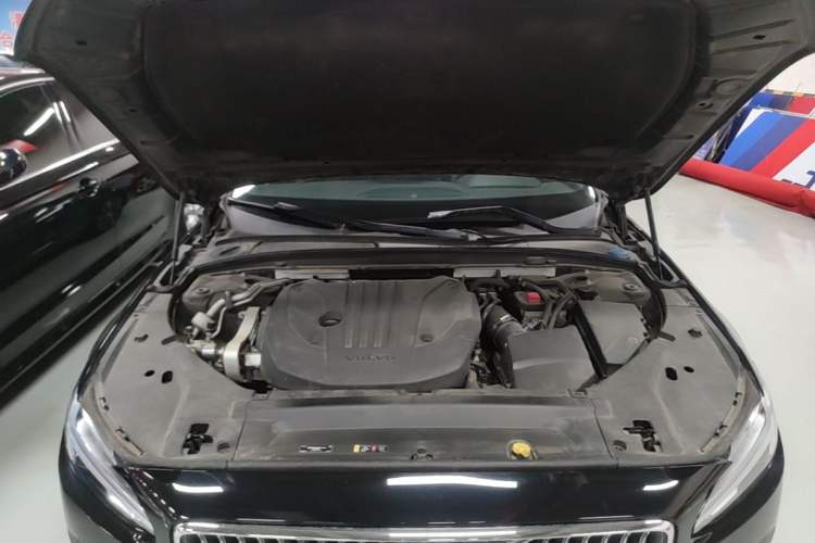 Used Volvo S90 2021 B5 Zhiyuan Luxury Edition Engine Bay