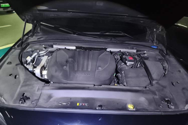 Used Volvo S90 2021 B5 Luxury Smart Edition Engine Bay