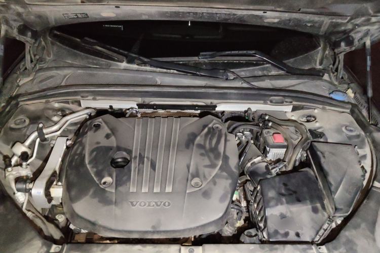 Used Volvo S90 2021 B5 Zhiyi Luxury Edition Engine Bay