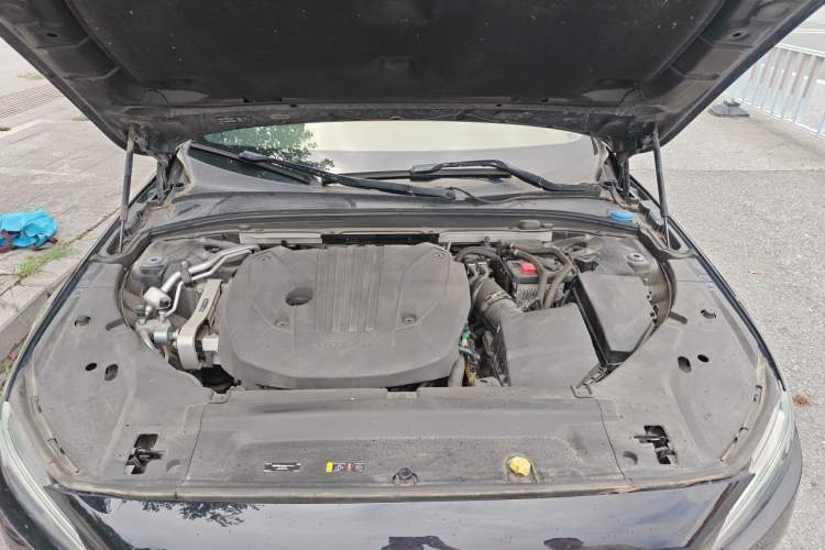 Used Volvo S90 2021 B5 Zhiyi Luxury Edition Engine Bay