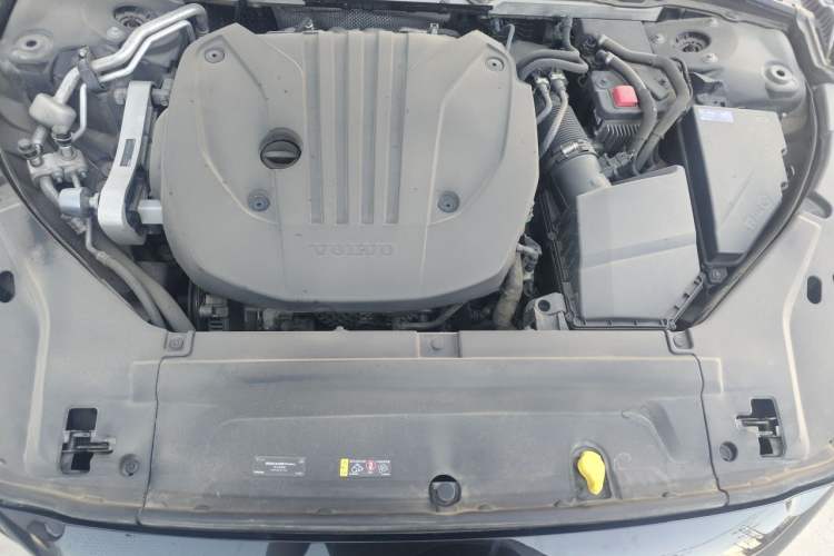 Used Volvo S90 2021 B5 Zhiyi Luxury Edition Engine Bay