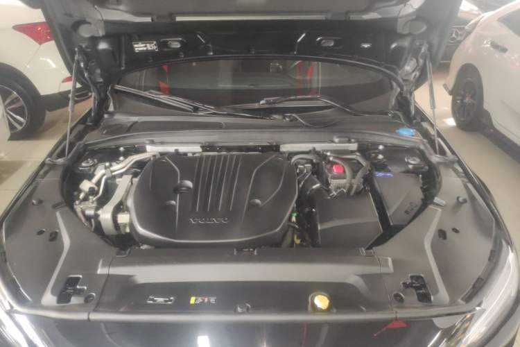 Used Volvo S90 2021 B5 Zhiyi Luxury Edition Engine Bay