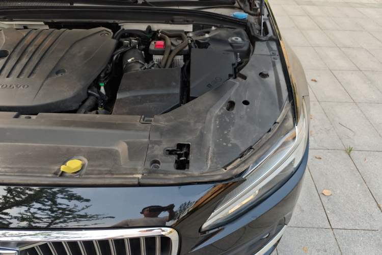 Used Volvo S90 2021 B5 Zhiyuan Luxury Edition Engine Bay Left