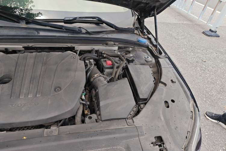 Used Volvo S90 2021 B5 Zhiyi Luxury Edition Engine Bay Left