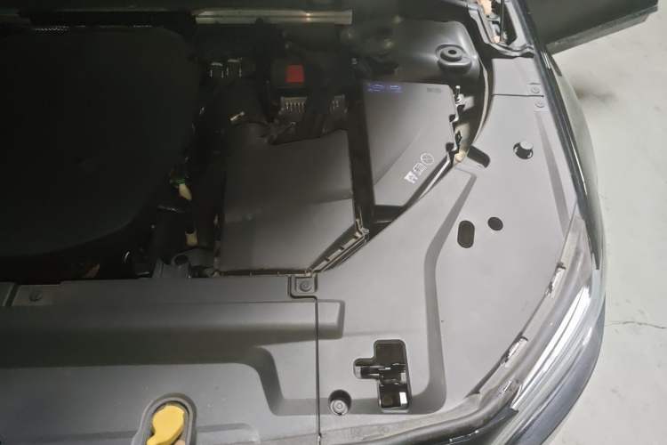 Used Volvo S90 2021 B5 Zhiyi Luxury Edition Engine Bay Left