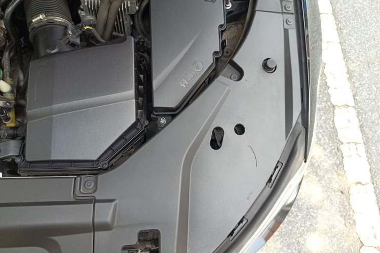 Used Volvo S90 2021 B5 Luxury Smart Edition Engine Bay Left