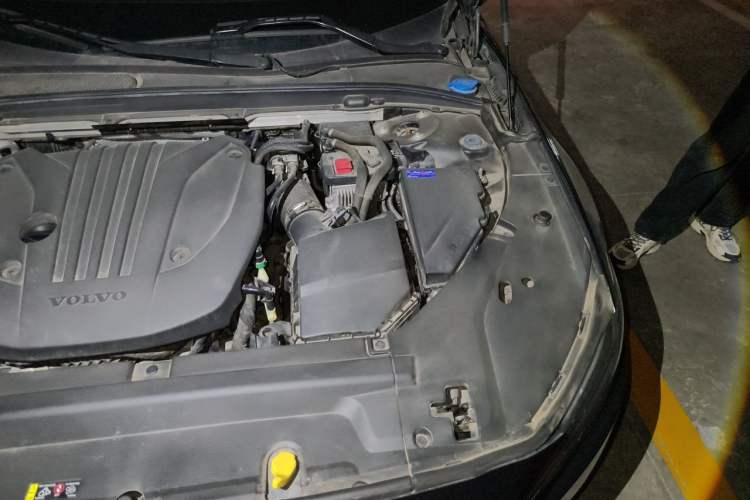 Used Volvo S90 2021 B5 Zhiyi Luxury Edition Engine Bay Left