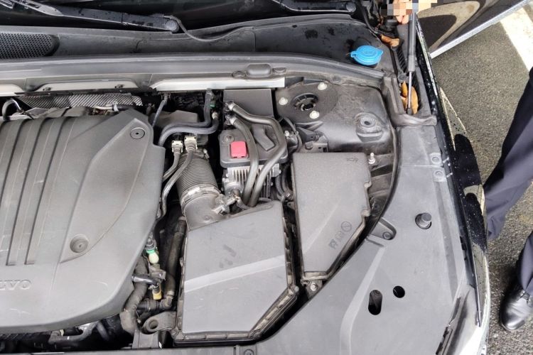 Used Volvo S90 2021 B5 Zhiyuan Luxury Edition Engine Bay Left