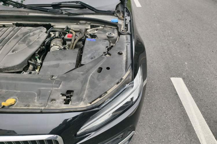 Used Volvo S90 2021 B5 Zhiyi Luxury Edition Engine Bay Left