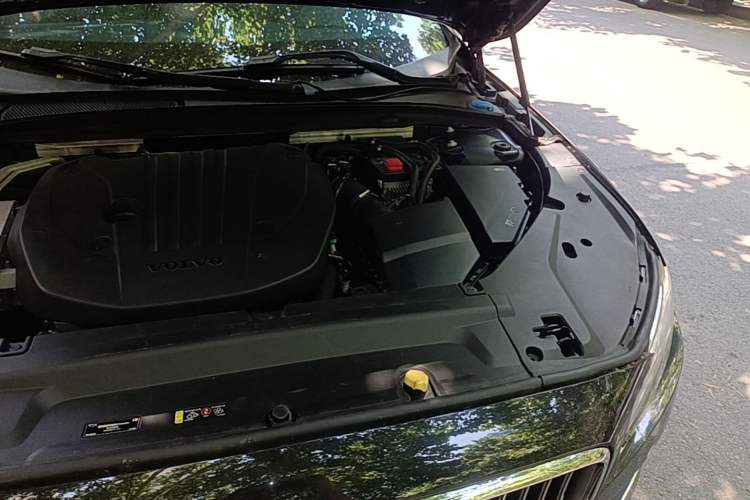 Used Volvo S90 2021 B5 Zhiyi Luxury Edition Engine Bay Left
